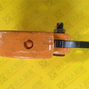 ���ؙC����